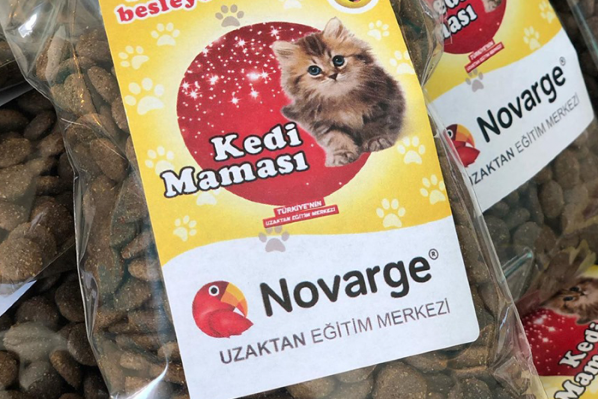 Novarge'den öğrencilerine hediye kedi maması